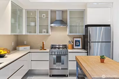 4057 NE 56th Street, Seattle, WA 98105 - Photo 17