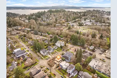 4057 NE 56th Street, Seattle, WA 98105 - Photo 39