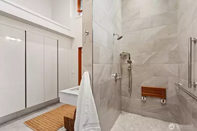 4057 NE 56th Street, Seattle, WA 98105 - Photo 27