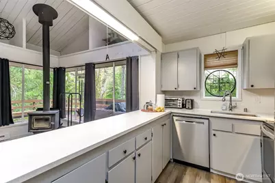 713 E Pointes Drive W, Shelton, WA 98584 - Photo 7