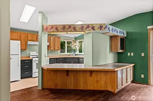 6827 Holmes Island Rd SE, Lacey, WA 98503 - Photo 7