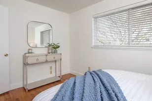 865 NW 75th St, Seattle, WA 98117 - Photo 13