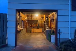 865 NW 75th St, Seattle, WA 98117 - Photo 23