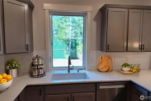 33 E Michelle Ct, Union, WA 98592 - Photo 7