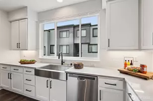 18757 76th Ave W, Lynnwood, WA 98037 - Photo 5