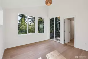 13748 Stone Ave N, Seattle, WA 98133 - Photo 11