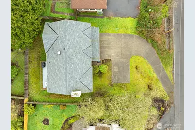 7910 E Glen Drive, Everett, WA 98203 - Photo 9