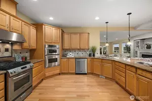 323 Lind Ave NW, Renton, WA 98057 - Photo 11