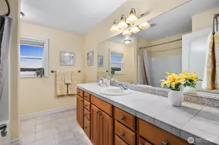 323 Lind Ave NW, Renton, WA 98057 - Photo 25