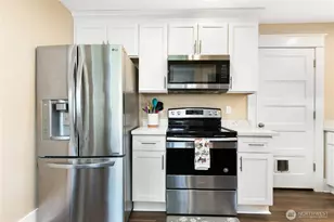 1713 S 11th St, Tacoma, WA 98405 - Photo 5