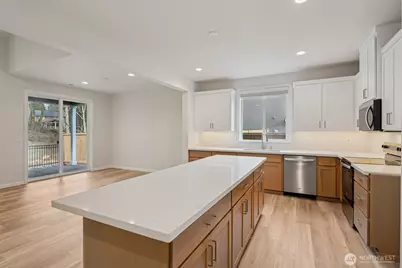 1303 60th Avenue NE, Tacoma, WA 98422 - Photo 5