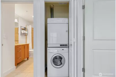 3150 W Government Way #101, Seattle, WA 98199 - Photo 21