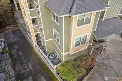 3150 W Government Way #101, Seattle, WA 98199 - Photo 25