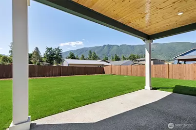 691 SE 12th Place #26, North Bend, WA 98045 - Photo 15