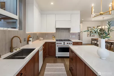 3814 NE 89th Street, Seattle, WA 98115 - Photo 9