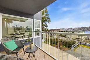 1758 Dexter Ave N, Seattle, WA 98109 - Photo 25