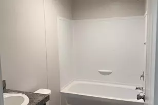 200 W Hawthorne St, Connell, WA 99326 - Photo 5