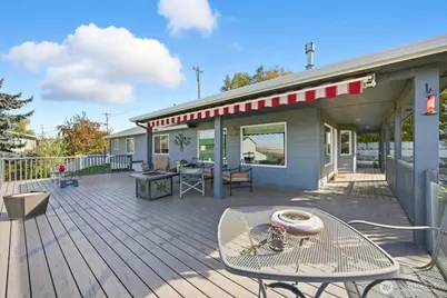 372 Harbor Boulevard, Burbank, WA 99323 - Photo 9