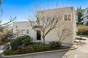 2325 Harbor Ave SW, Seattle, WA 98126 - Photo 3