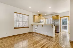 2480 SW Webster St, Seattle, WA 98106 - Photo 5