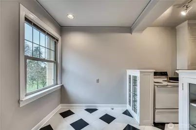 5810 Cowen Place NE #301, Seattle, WA 98105 - Photo 21