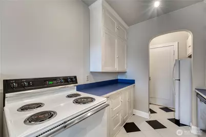 5810 Cowen Place NE #301, Seattle, WA 98105 - Photo 23