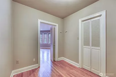 5810 Cowen Place NE #301, Seattle, WA 98105 - Photo 11