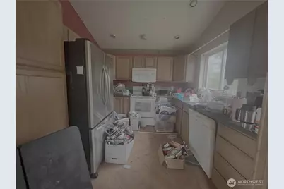 612 Sunset Avenue NE, Ocean Shores, WA 98569 - Photo 9