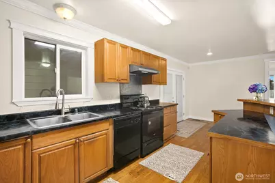 1520 S Bennett Street, Seattle, WA 98108 - Photo 11