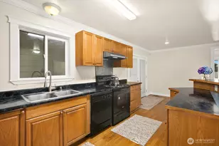 1520 S Bennett St, Seattle, WA 98108 - Photo 11