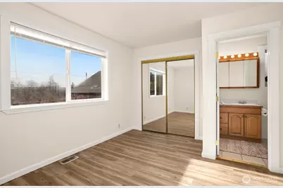 1520 S Bennett Street, Seattle, WA 98108 - Photo 13