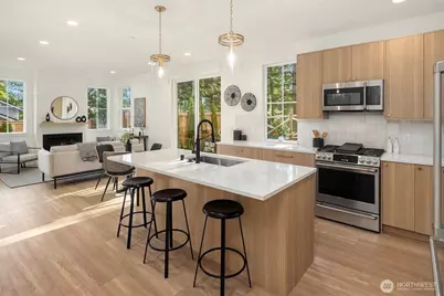 11810 NE 103rd Place, Kirkland, WA 98033 - Photo 9