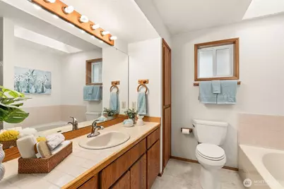 3724 Golden Eagle Loop SE, Olympia, WA 98513 - Photo 27