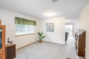 21619 185th St E, Orting, WA 98360 - Photo 7