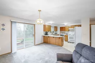 21619 185th St E, Orting, WA 98360 - Photo 11