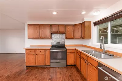 2016 Queen Anne Pl, Port Townsend, WA 98368 - Photo 11