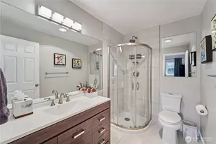 115 W Galer St, Seattle, WA 98119 - Photo 17