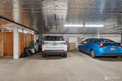 115 W Galer Street #101, Seattle, WA 98119 - Photo 25