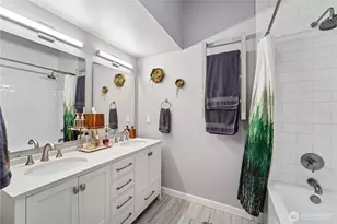 115 W Galer St, Seattle, WA 98119 - Photo 15