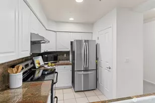 2220 132nd Ave SE, Bellevue, WA 98005 - Photo 11