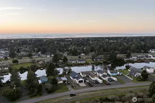 205 Canal Dr SE, Ocean Shores, WA 98569 - Photo 35