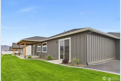 902 NE Tyler Place, East Wenatchee, WA 98802 - Photo 5