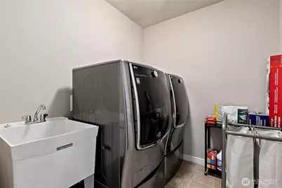 110 204th Place SW, Lynnwood, WA 98036 - Photo 25