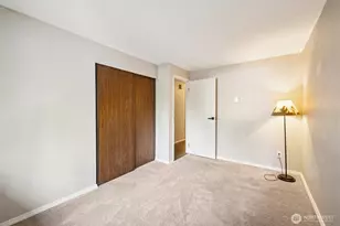 5502 220th St SW, Mountlake Terrace, WA 98043 - Photo 13