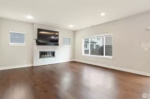 21417 43rd Dr SE, Bothell, WA 98021 - Photo 3