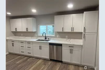 4123 McCall Boulevard W, Bremerton, WA 98312 - Photo 3