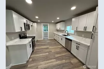 4123 McCall Boulevard W, Bremerton, WA 98312 - Photo 7