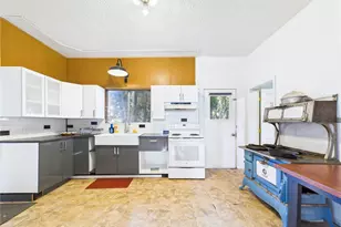 714 Monroe St, Hoquiam, WA 98550 - Photo 11