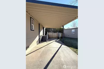 525 Grand Fir Drive, Enumclaw, WA 98022 - Photo 3