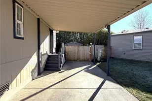 525 Grand Fir Dr, Enumclaw, WA 98022 - Photo 3